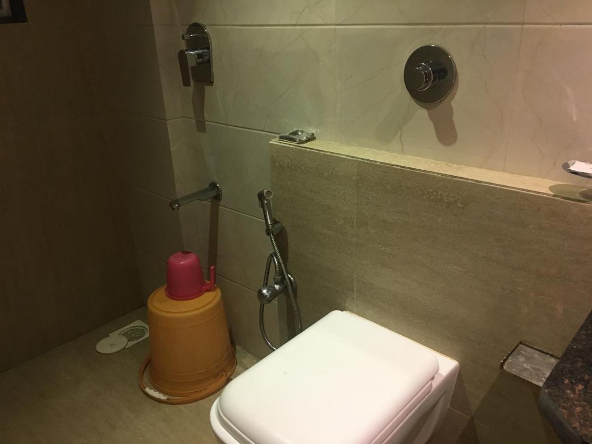 Pravasi Residency Villa Thane Buitenkant foto